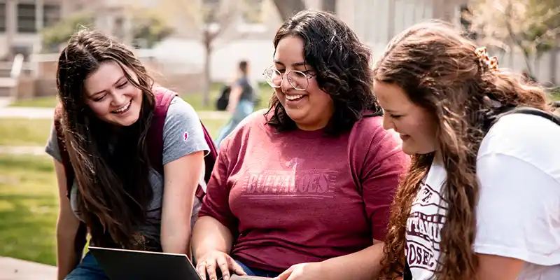 WT Students with Laptop