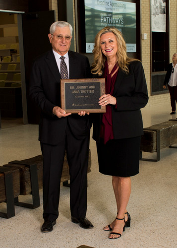 Johnny-and-Jana Trotter