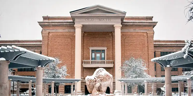 old-main-snowday