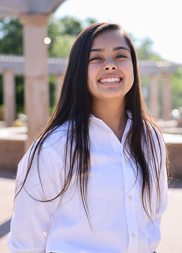 nayeli-galvan