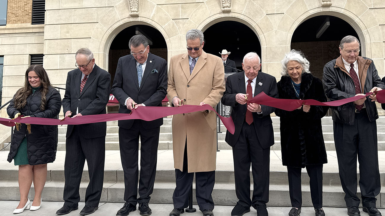 GSEB ribbon cutting