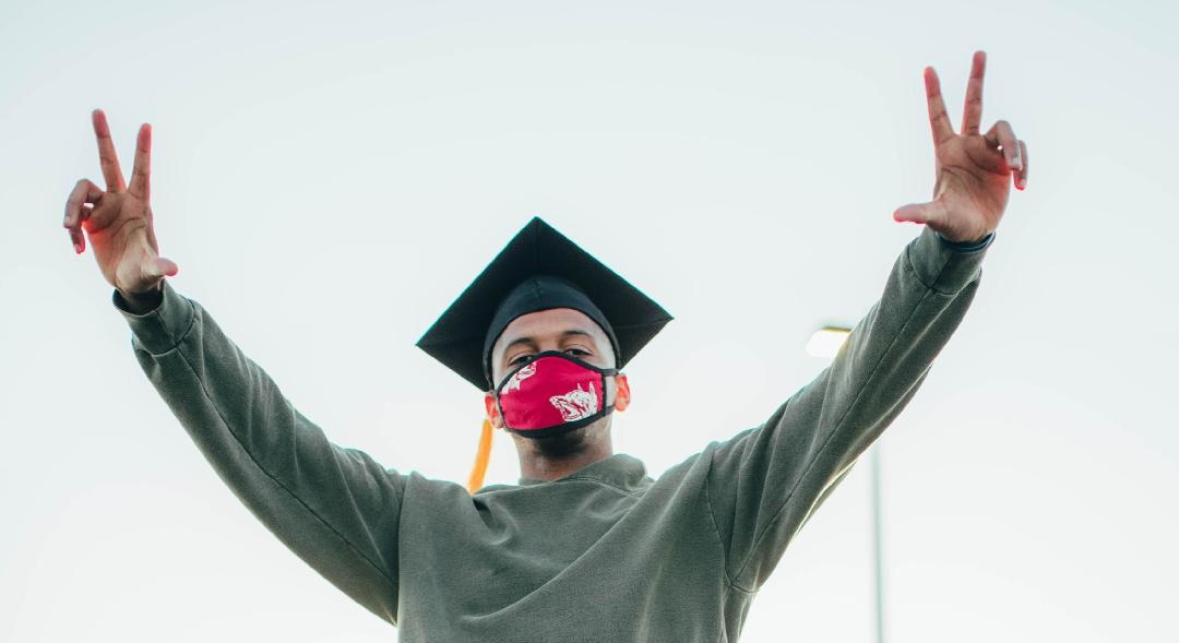 grad-mask-cropped