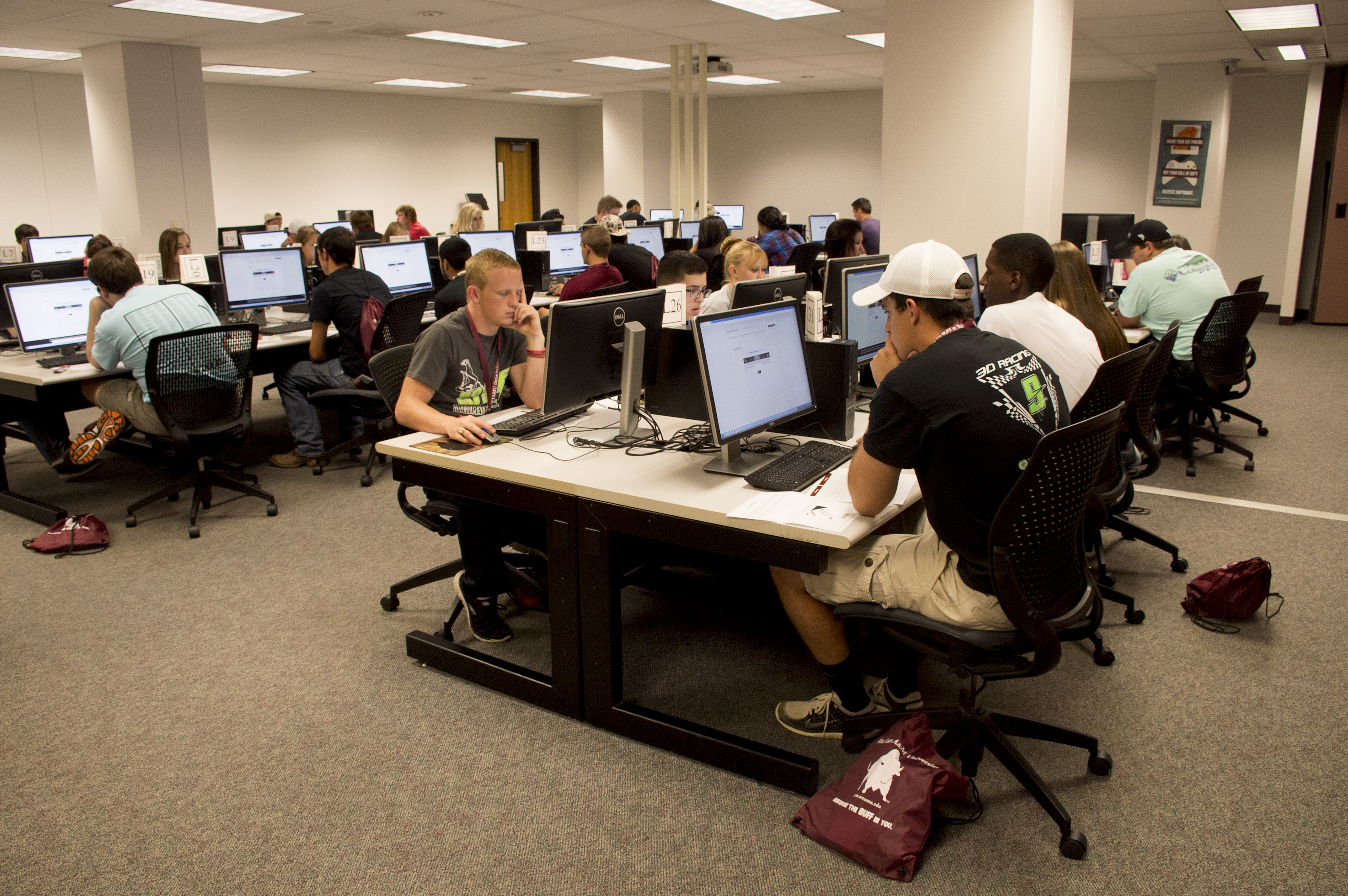 Students work on computers in the Hastings Electronic Learning Center.